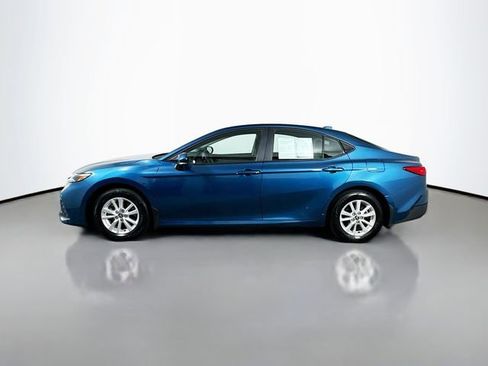 Used 2025 Toyota Camry LE AWD/4WD image 5
