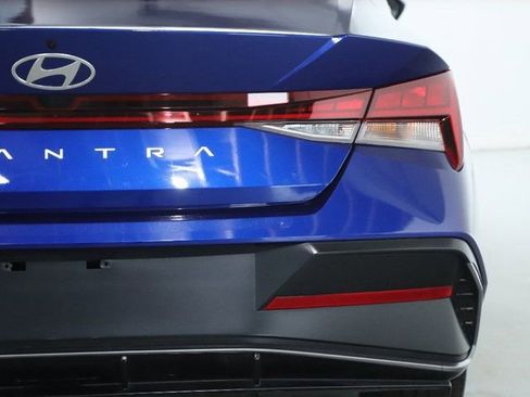 Certified 2024 Hyundai Elantra SEL w/ Convenience Package image 43