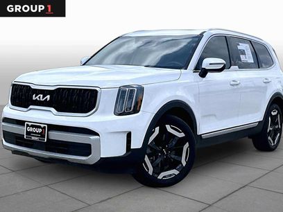 Used 2024 Kia Telluride EX w/ EX Captain's Chair Package