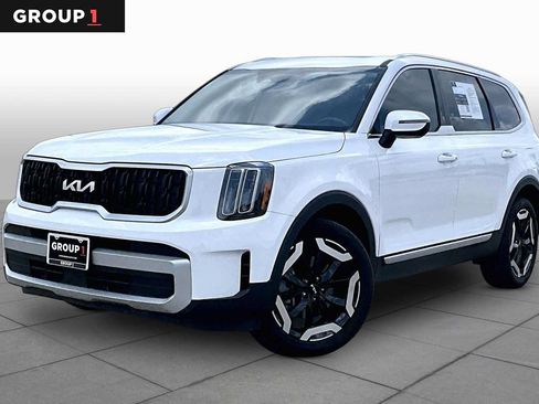 Used 2024 Kia Telluride EX w/ EX Captain's Chair Package FWD image 1