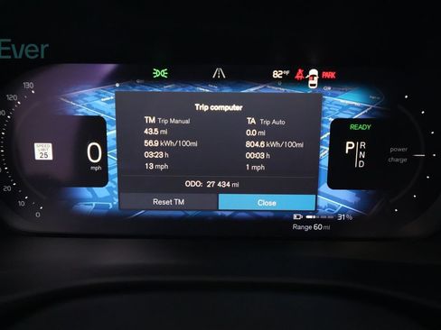 Used 2023 Volvo C40 P8 Recharge Ultimate AWD/4WD image 7