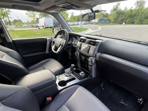 Used 2015 Toyota 4Runner SR5 Premium AWD/4WD image 11
