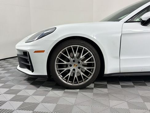 Certified 2024 Porsche Panamera image 7