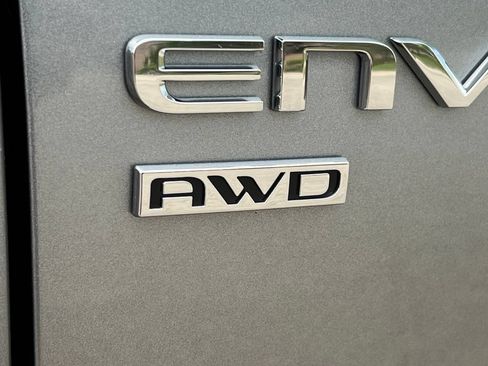 Used 2024 Buick Envision Avenir AWD/4WD image 2
