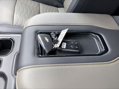 Used 2022 Chevrolet Silverado 1500 ZR2 AWD/4WD image 15