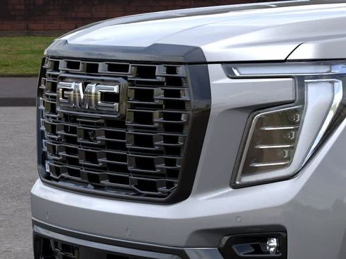 New 2026 GMC Yukon XL Denali Ultimate w/ LPO, Get Active Package AWD/4WD image 13