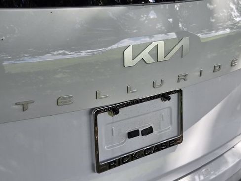 Used 2023 Kia Telluride S AWD/4WD image 9