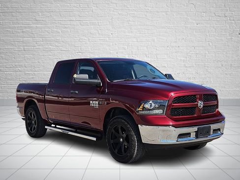 Used 2019 RAM 1500 Tradesman w/ Chrome Appearance Group RWD image 6