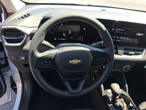 New 2026 Chevrolet TrailBlazer LS w/ LS Convenience Package AWD/4WD image 17