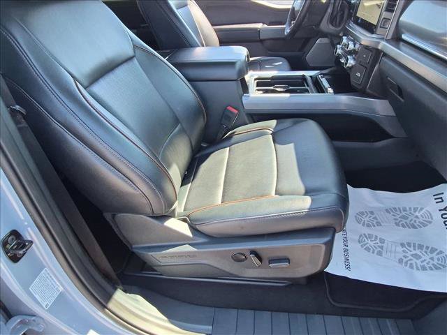 Used 2025 Ford F250 4x4 Crew Cab Super Duty image 21