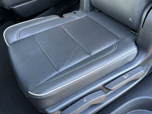 Used 2024 Chevrolet Tahoe Premier image 25