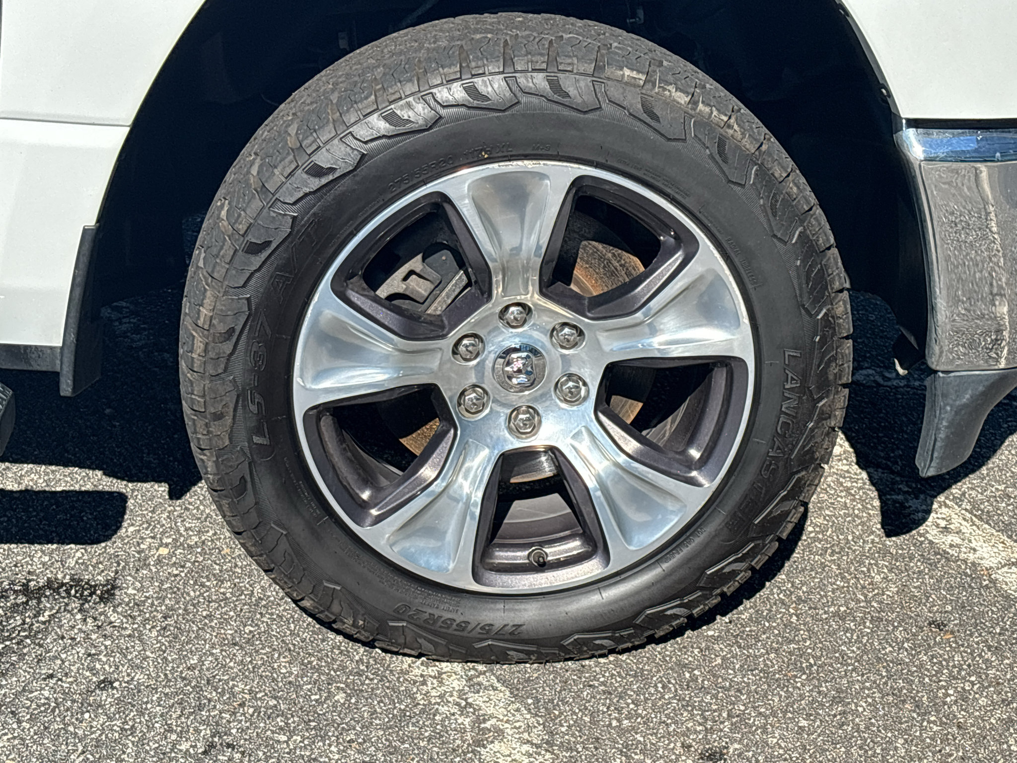 Used 2023 RAM 1500 Laramie AWD/4WD image 27