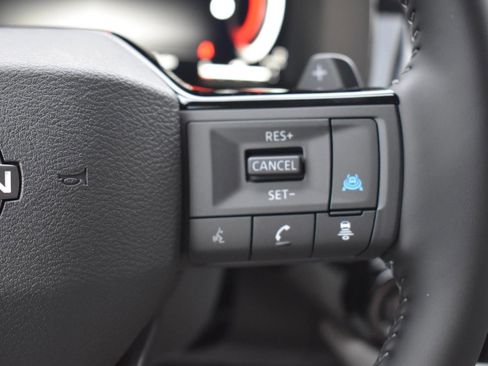 New 2026 Nissan Pathfinder SL w/ SL Premium Package image 36