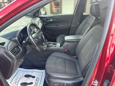 Used 2022 Chevrolet Equinox RS FWD image 12