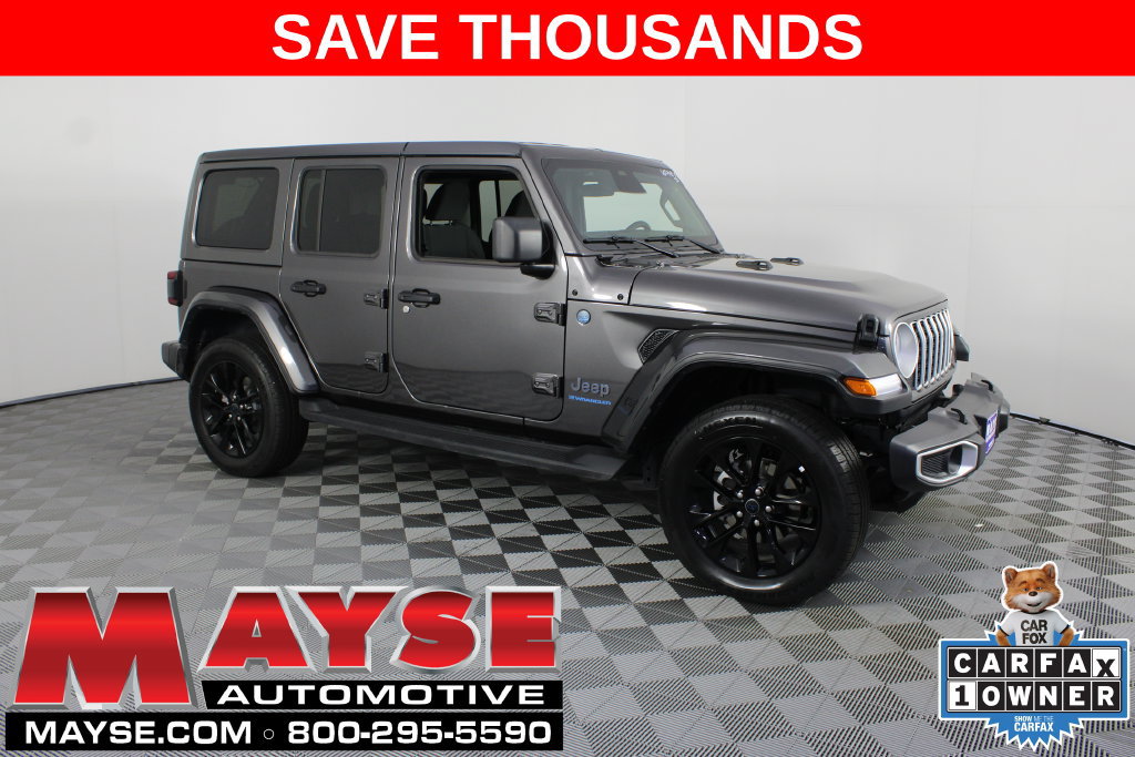 Used 2025 Jeep Wrangler Unlimited Sahara AWD/4WD image 1