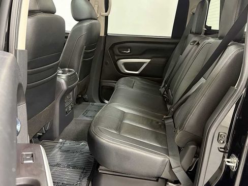 Used 2020 Nissan Titan SL w/ Moonroof Package AWD/4WD image 25