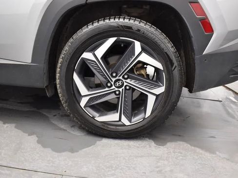 Used 2024 Hyundai Tucson Limited image 37