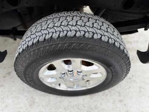 Used 2014 Chevrolet Silverado 2500 LT w/ Interior Plus Package image 9