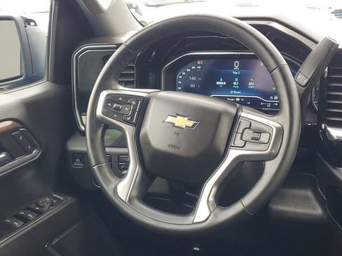 Used 2024 Chevrolet Silverado 1500 LT image 28