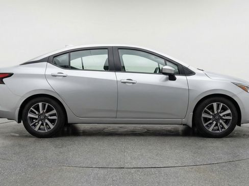 Used 2025 Nissan Versa SV image 11