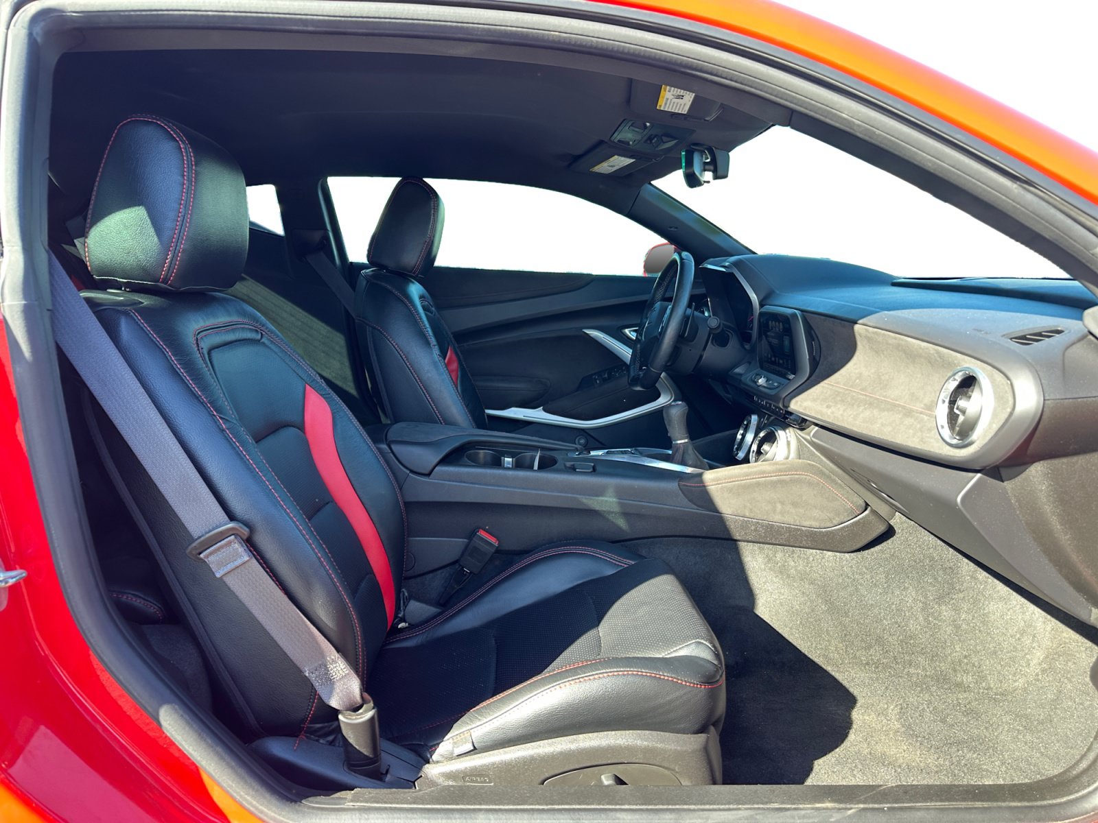 Used 2016 Chevrolet Camaro SS RWD image 15