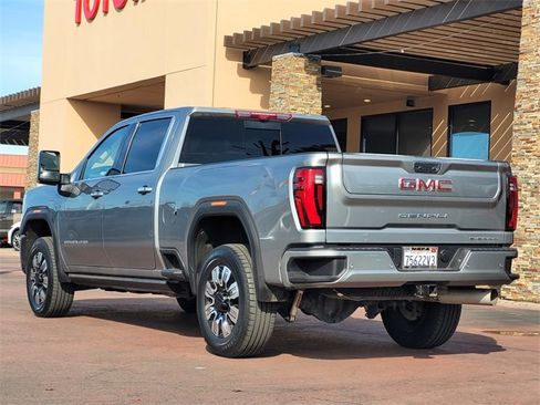 Used 2025 GMC Sierra 2500 Denali w/ Denali Reserve Package image 8