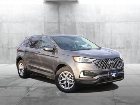 Certified 2024 Ford Edge SEL image 2