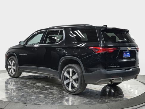 Used 2023 Chevrolet Traverse LT w/ LT Premium Package image 4