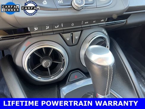 Used 2021 Chevrolet Camaro LT w/ Technology Package image 20