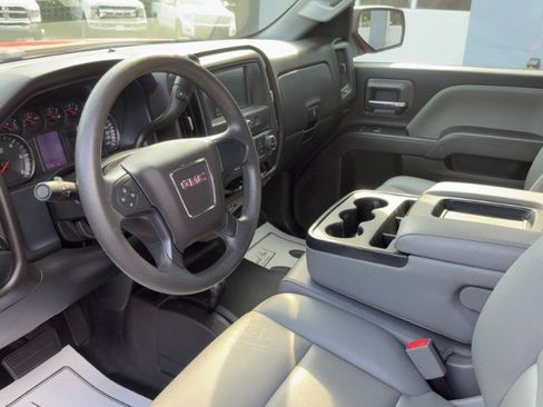 Used 2019 GMC Sierra 1500 Limited w/ Sierra Convenience Package AWD/4WD image 9