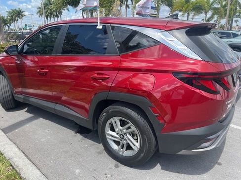 Used 2025 Hyundai Tucson SE image 4