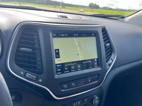Used 2023 Jeep Cherokee Altitude Lux AWD/4WD image 25
