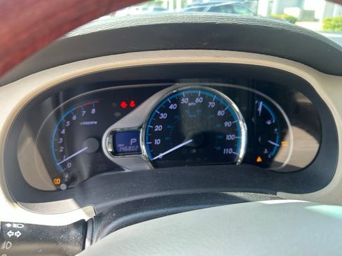 Used 2011 Toyota Sienna Limited w/ Premium Pkg FWD image 18
