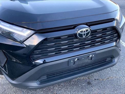 Used 2023 Toyota RAV4 XLE image 28