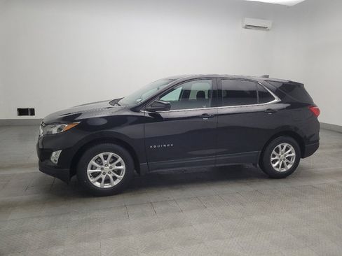 Used 2020 Chevrolet Equinox LT w/ Driver Convenience Package FWD image 2