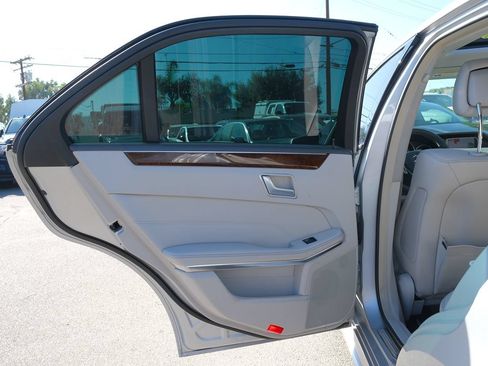 Used 2014 Mercedes-Benz E 350 Sedan w/ Premium 1 Package image 34