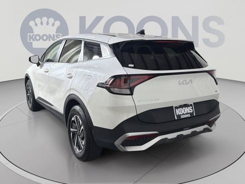 Used 2023 Kia Sportage LX AWD/4WD image 4