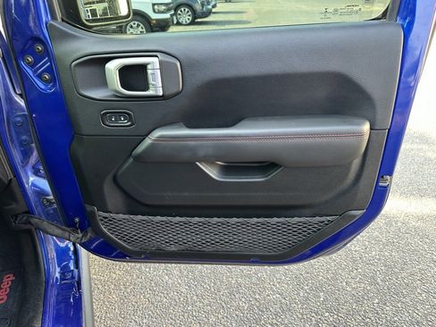 Used 2019 Jeep Wrangler Unlimited Rubicon w/ Dual Top Group image 21