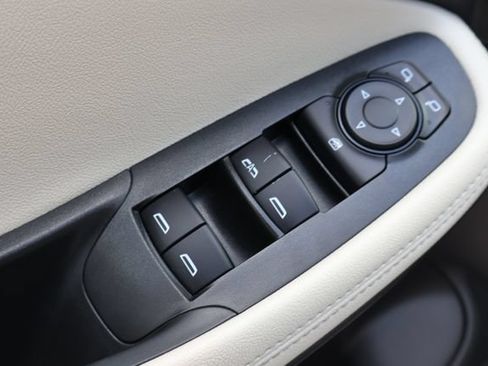 Used 2020 Buick Encore GX Preferred FWD image 13
