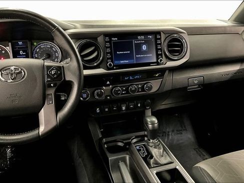 Used 2023 Toyota Tacoma TRD Off-Road w/ Technology Package AWD/4WD image 7