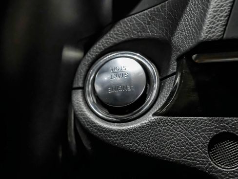 Used 2014 Mercedes-Benz E 550 Coupe image 21