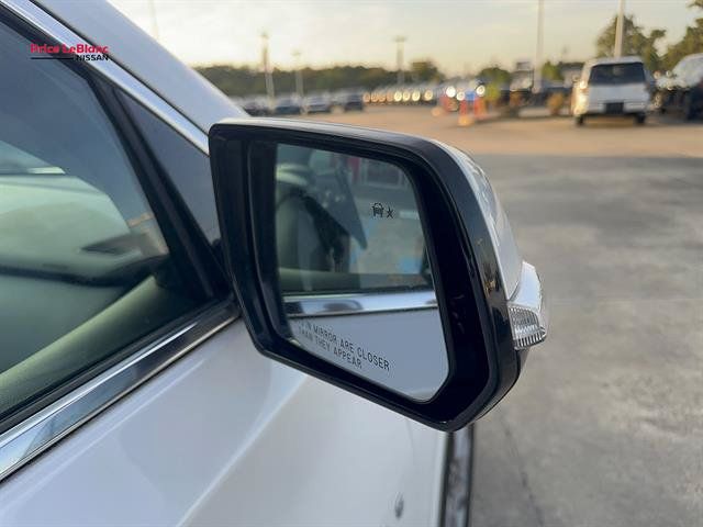 Used 2020 Chevrolet Traverse Premier FWD image 25