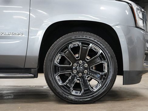 Used 2020 GMC Yukon SLT w/ Open Road Package RWD image 40
