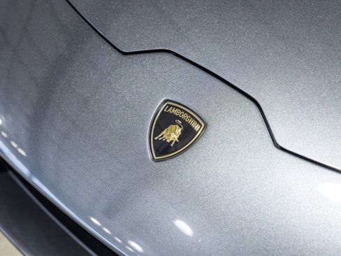 Used 2017 Lamborghini Huracan LP 580-2 image 12