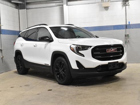Used 2020 GMC Terrain SLE w/ Elevation Edition FWD image 27