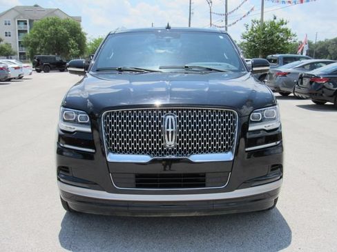 Used 2023 Lincoln Navigator Reserve AWD/4WD image 9