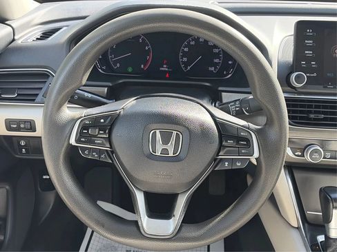 Used 2018 Honda Accord LX image 27