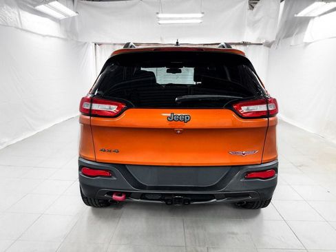 Used 2015 Jeep Cherokee Trailhawk w/ Comfort/Convenience Group AWD/4WD image 5