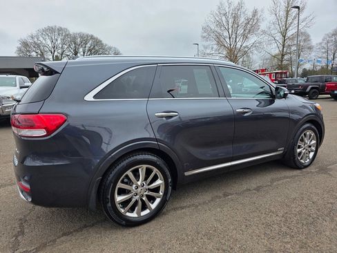 Used 2017 Kia Sorento SX image 31