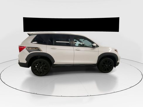 Used 2023 Honda Passport EX-L image 12